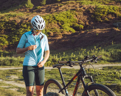 Mint windproof cycle gilet image 2